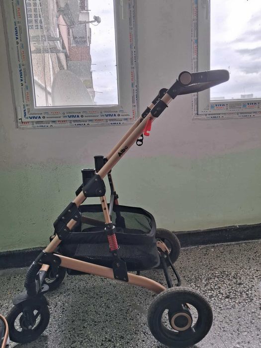 Бебешка количка лорели