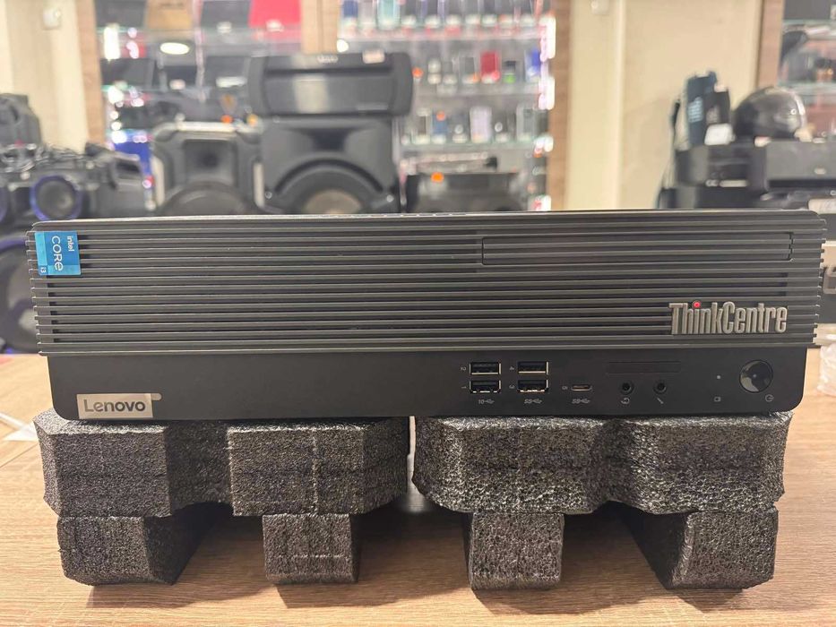 Настолен компютър Lenovo M70s Gen 3 (11T7) i3-12100 16GB 256GB
