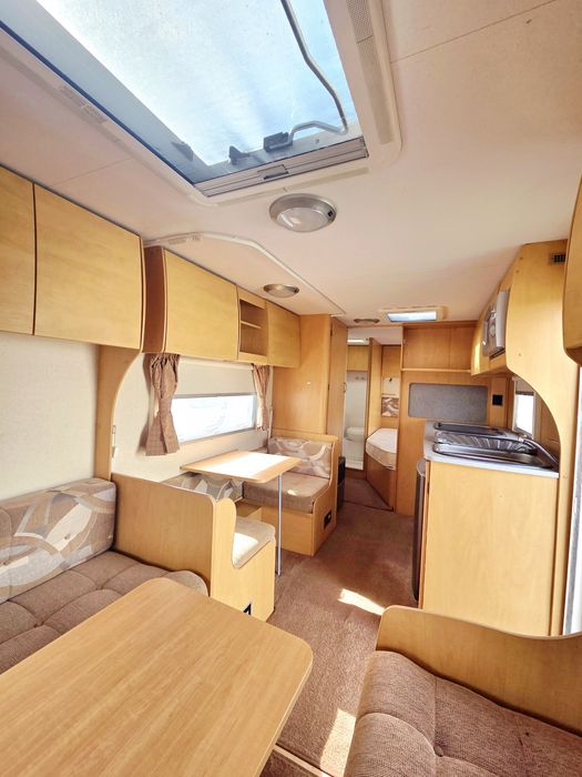 Rulota  BAILEY Ranger 2008 înmatriculată , pat fix , trei zone