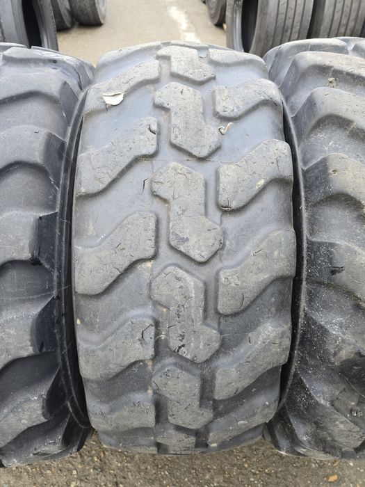 Anvelope industriale 360-70r18