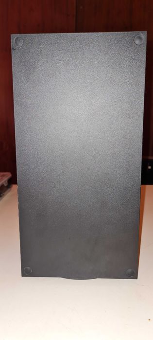 Xbox Series X 1TB SSD Като нов! С оригинален джойстик и 2 игри