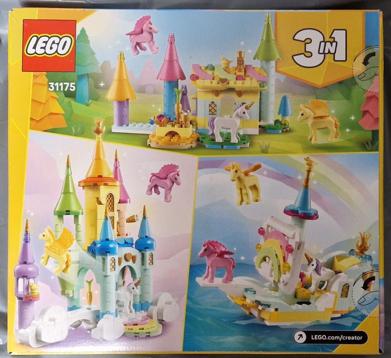 LEGO Creator 3-în-1 Castel cu unicorni (31175)