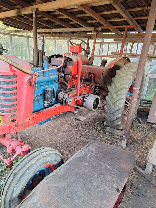 Tractor,remorca ,plug