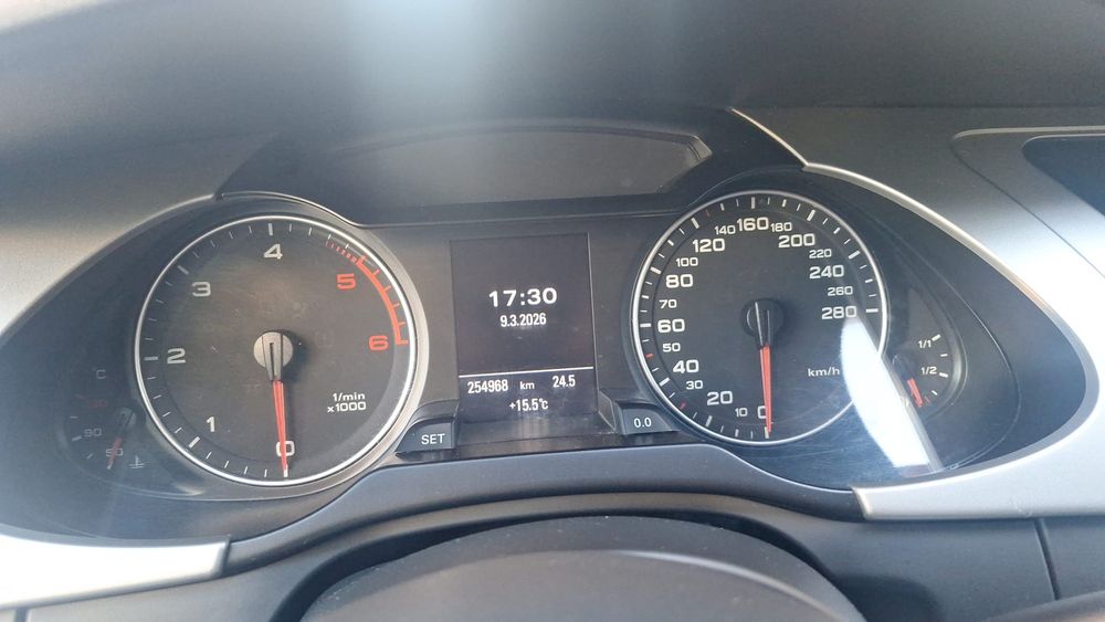 De vânzare Audi A4 B8  2.0 TDI