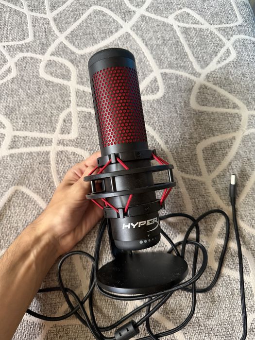 USB-микрофон HyperX QuadCast