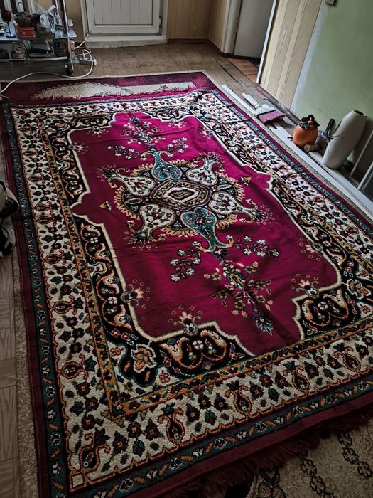 Продам ковры шерстяные.