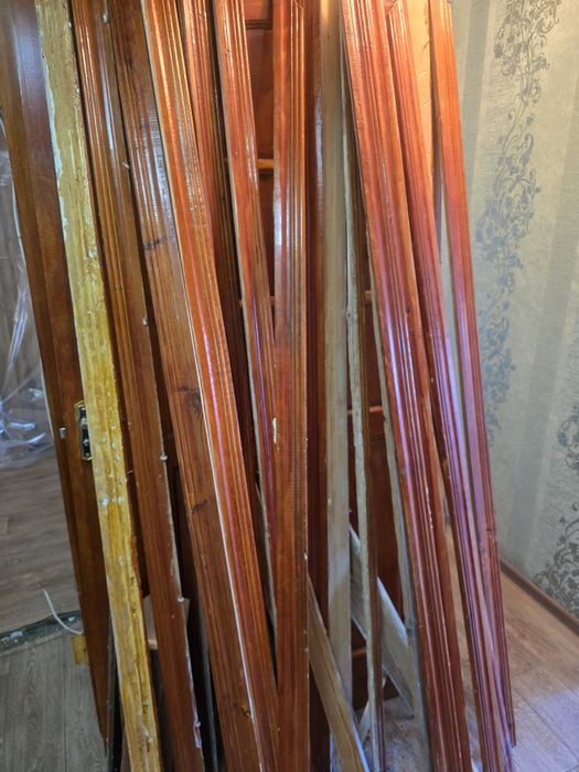 На дрова, 2000 тенге. Самовывоз