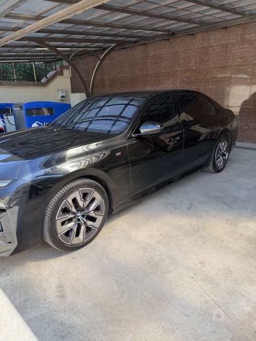 BMW M760I XDrive