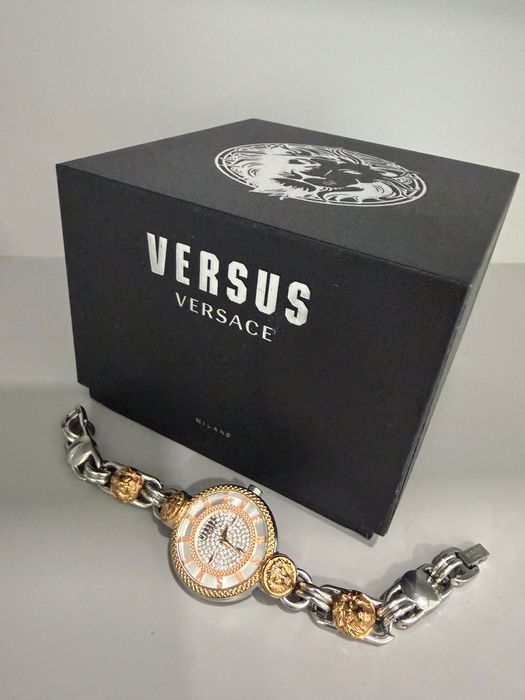 Оригинален дамски часовник Versace