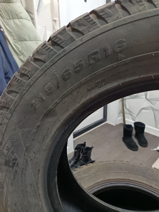 Продам зимние шины