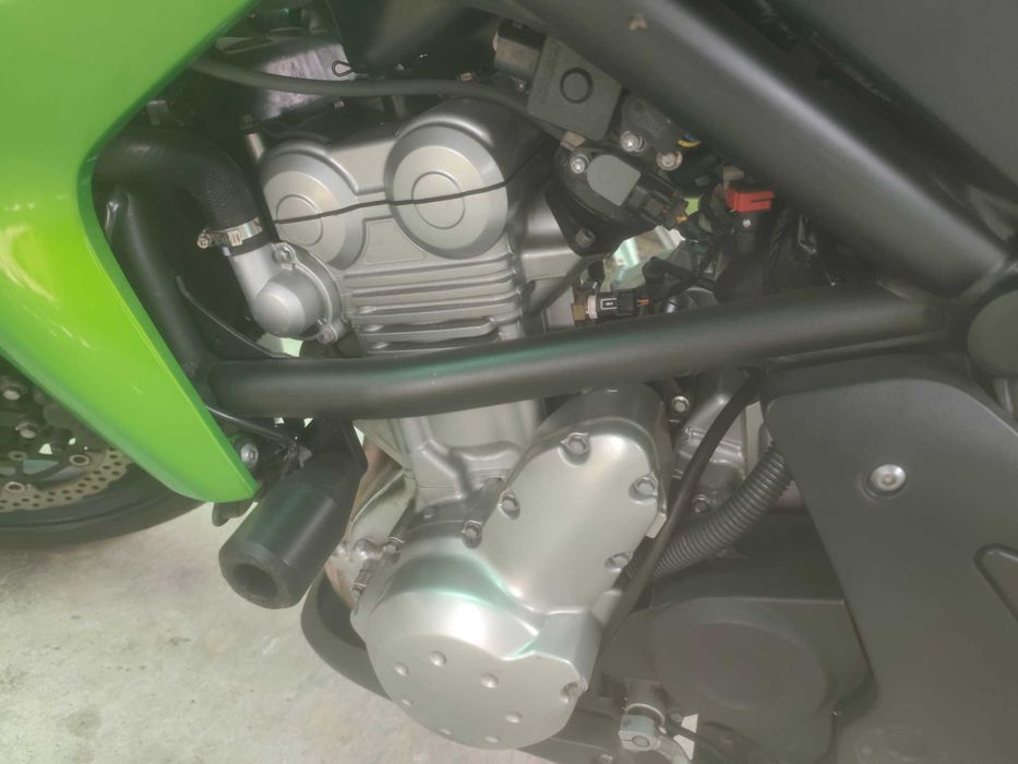Vând Kawasaki ER6N