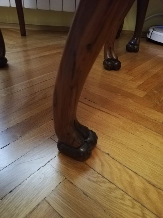 Столове tet-a-tet