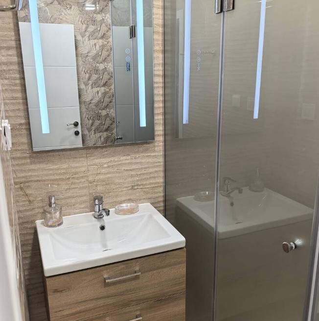 Дава се под наем Двустаен апартамент в Пловдив, Христо Смирненски - 75 кв.м за 600 € - Снимка #4