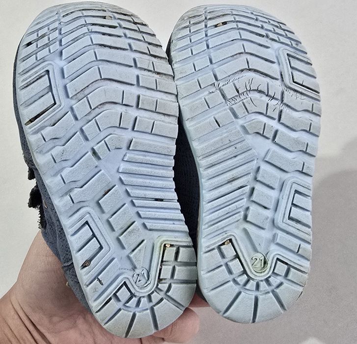 Papuci piele marimea 21