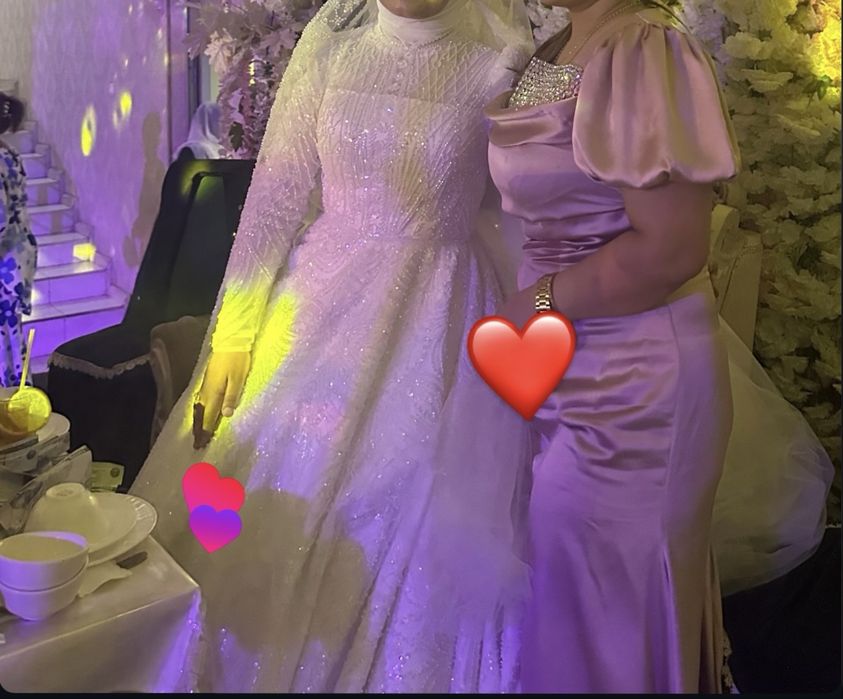 Ayollar oqshom libosi