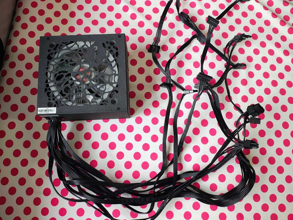 Sursa PC nJoy Freya RGB 800, 800W.