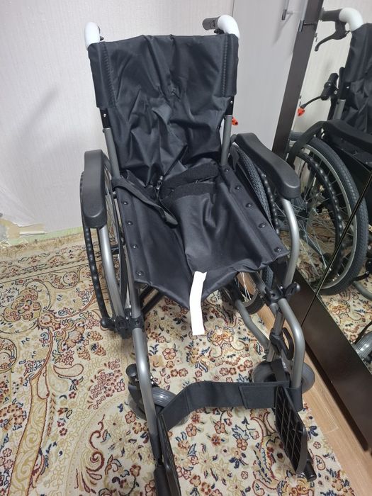 Срочно продам инвалидное кресло