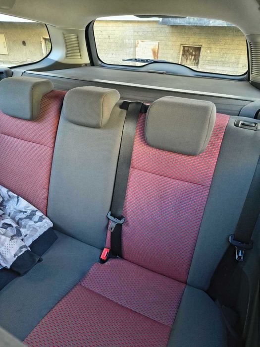 Ford Focus 2007, 131 000 км, теглич, 4 гуми + джанти