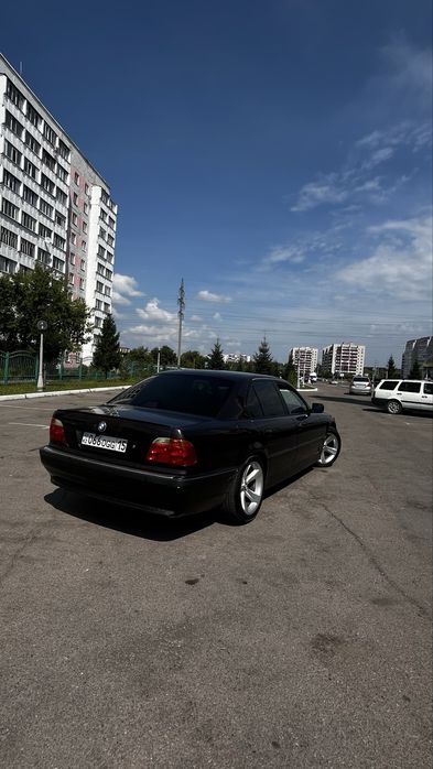 В поодаже Бумер е38