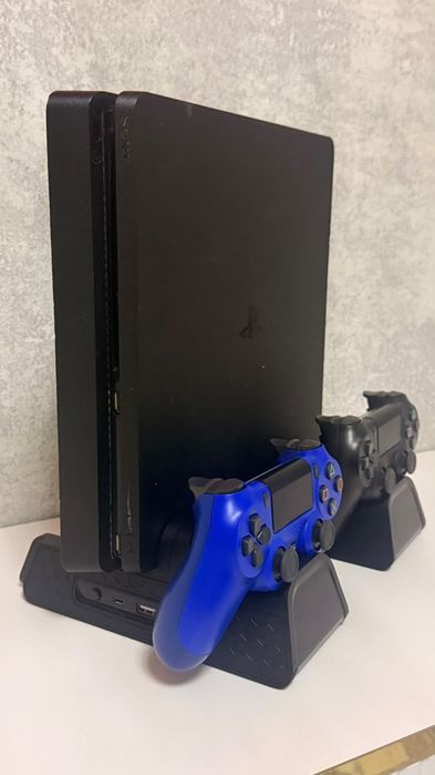 Продаётся " Sonu Playstation 4 "