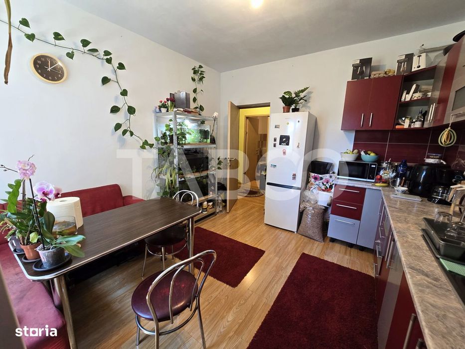Apartament decomandat de vanzare 2 camere 64 mpu balcon Selimbar Sibiu — fotografia 2