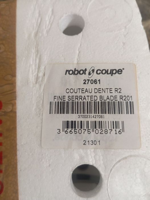 Продам на куттер Robot coupe R2 нож