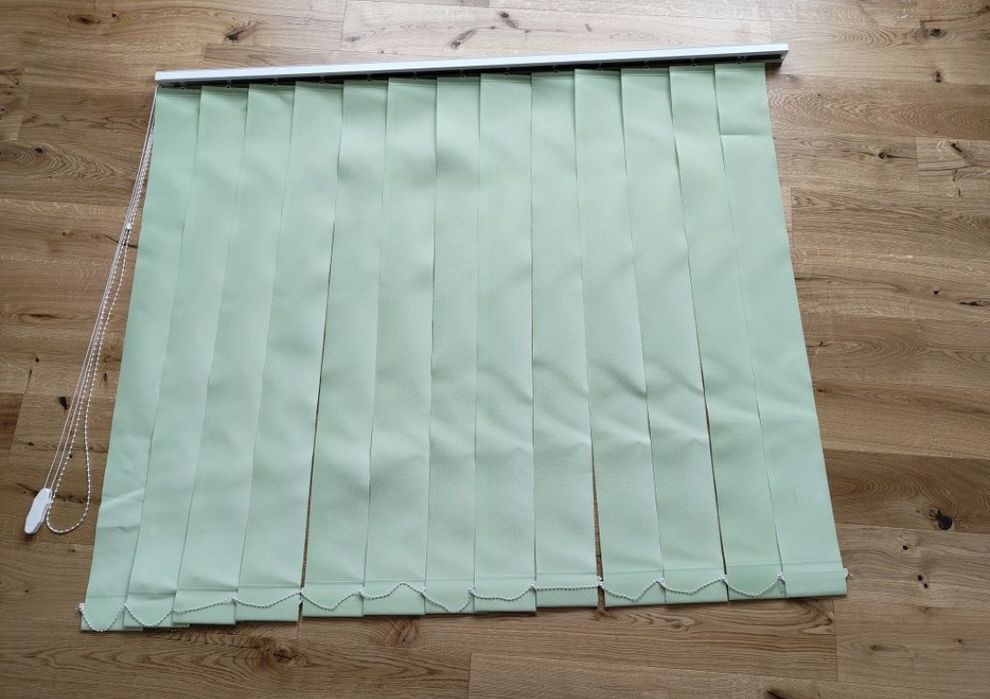 Jaluzele verticale culoare verde