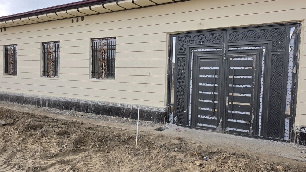 Котедж сотилади хамма жойи  битган