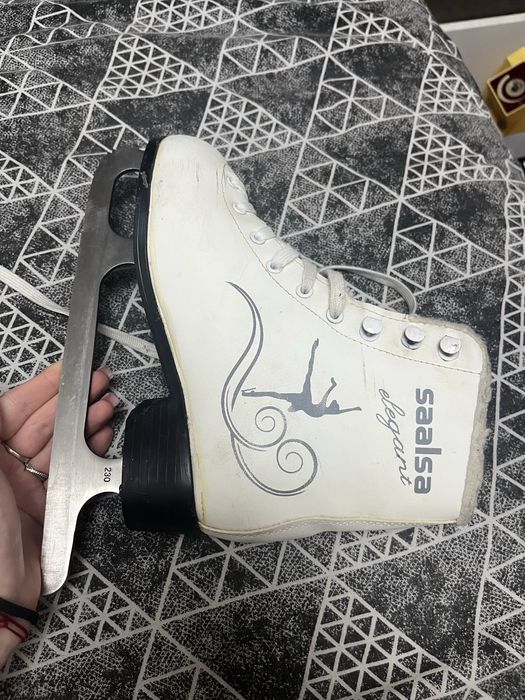 Коньки фигурные