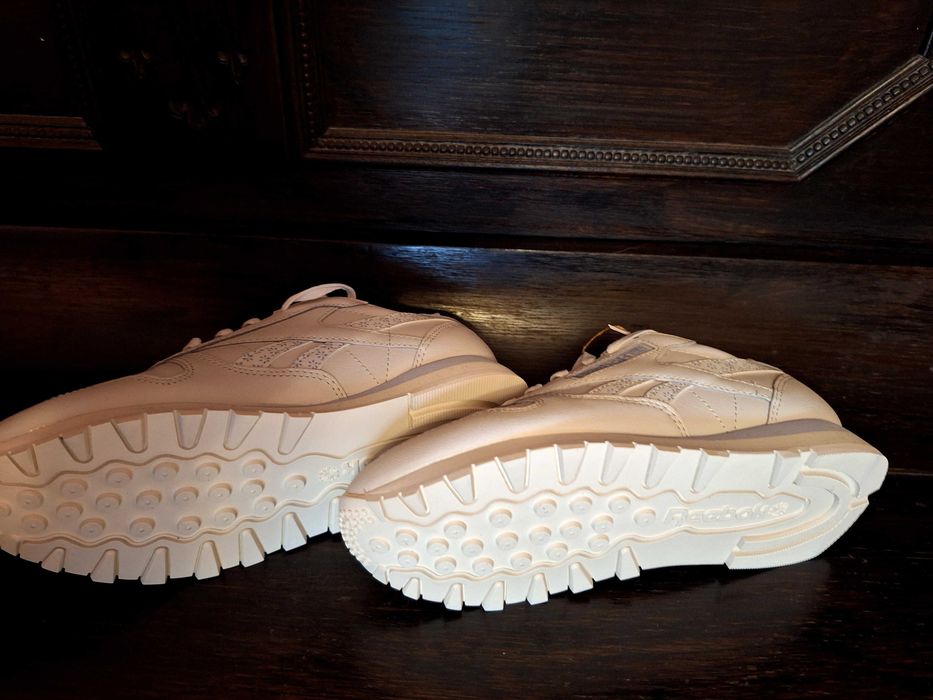 Продавам маратонки Reebok