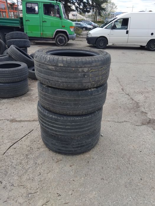 Гуми Fulda 255/55 R18 – комплект 4 бр. в отлично състояние
Продавам комплект от 4 броя гуми Fulda с размер 255/55 R18. Гумите са нов внос и са запазен