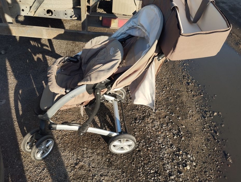 Продается коляска детская в отличном состоянии