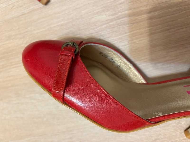 Елегантни дамски обувки с ток, естествена кожа, червен цвят, номер 39