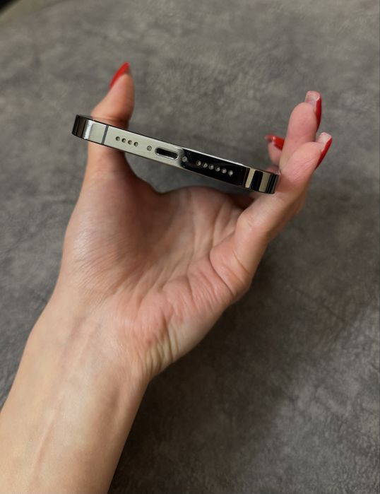 Продам Айфон 13 pro max