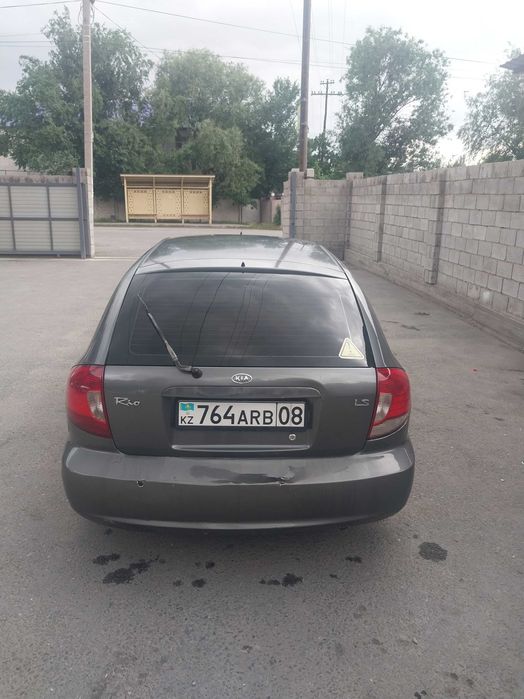 Продаю киа рио 2005 г