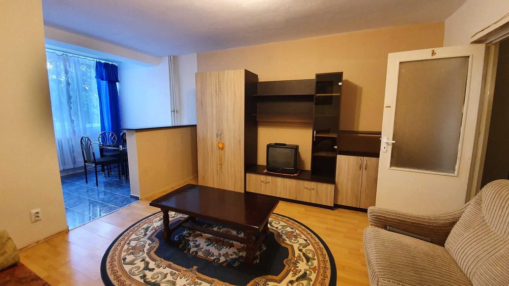 Închiriez garsonieră modernă 32 mp, tip D, etaj 1 – str. Aluminei 72 (fără intermediari)