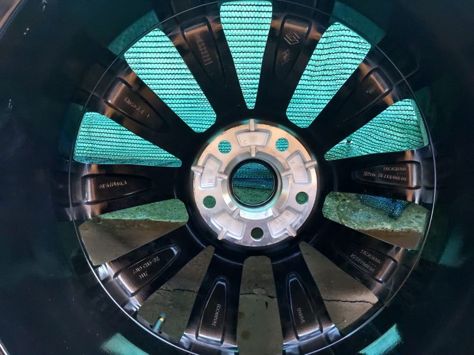 Jante originale Renault 5x114,3 R19