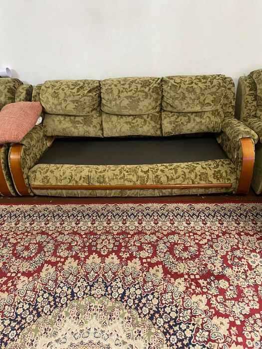 Диван, софа,кресло в комплекте