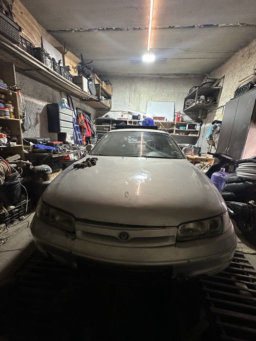 Продам Mazda 626 Cronus торг очень минимальный