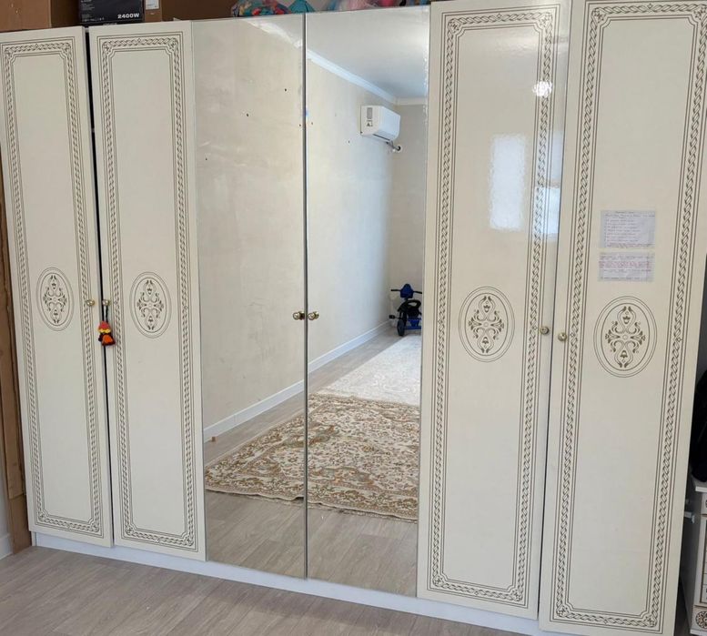 6 есікті үлкеен шкаф сатылады