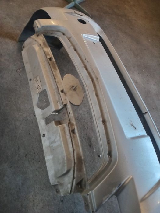 Продам бампер Приора-2