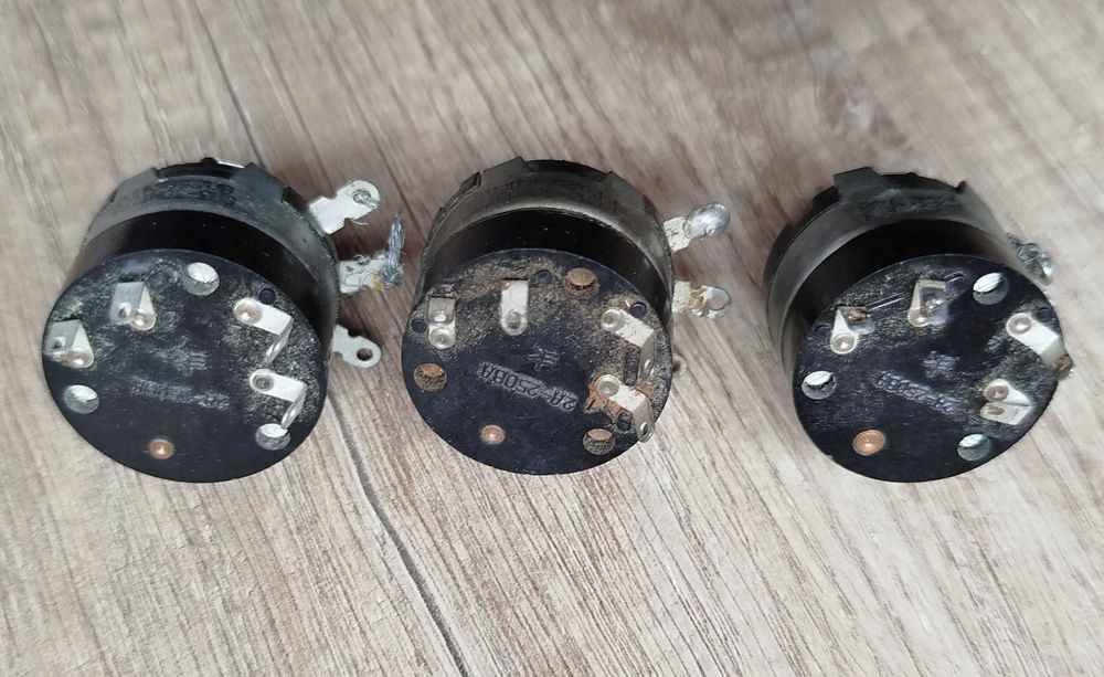 потенциометеър  ключ СПЗ-30М- 3бр.