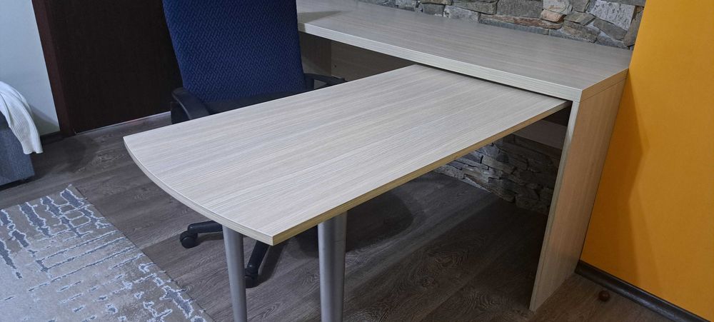 Работно бюро, двойно