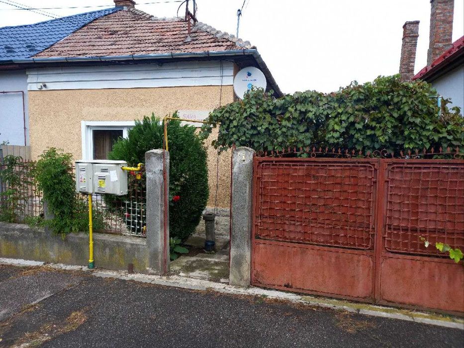 CASA DE VANZARE , Strada Suceava 72