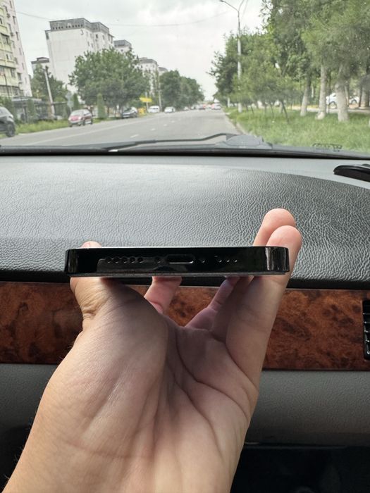 Продаёться айфон 14 про