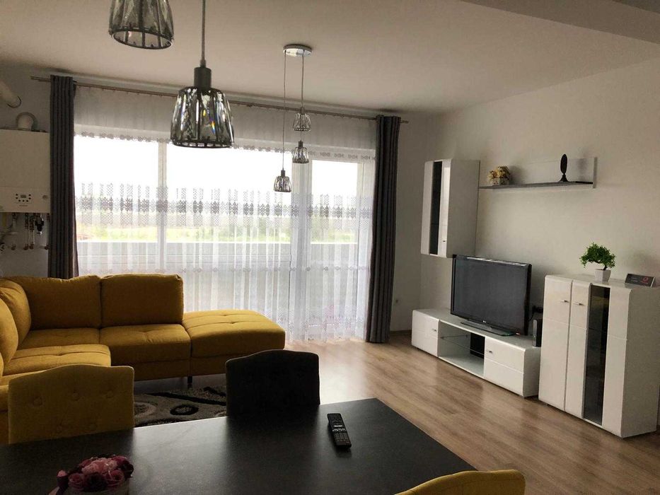 Apartament luminos gata de locuit