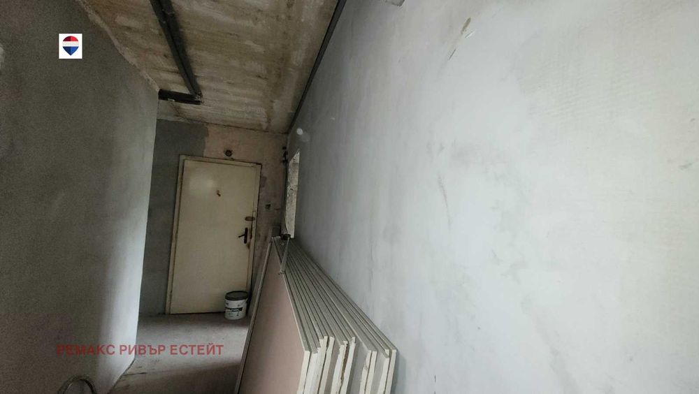 Тристаен апартамент за продажба кв. Здравец Изток