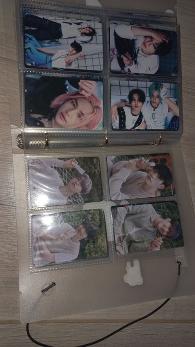 Карты stray kids, клип:LALALA