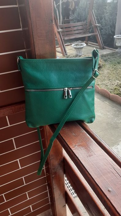 Vand geantă din piele naturală - Vera Italia, nefolosită.