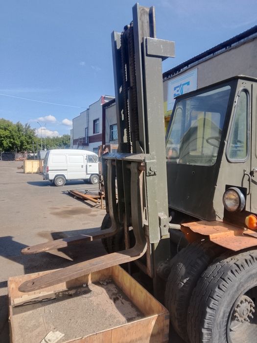 Продам погрузчик